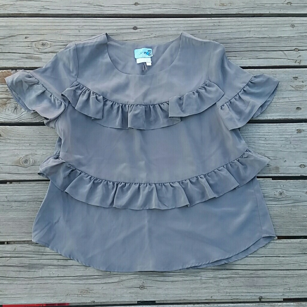 HD in Paris Anthropologie Gray Silk Top Sz Medium